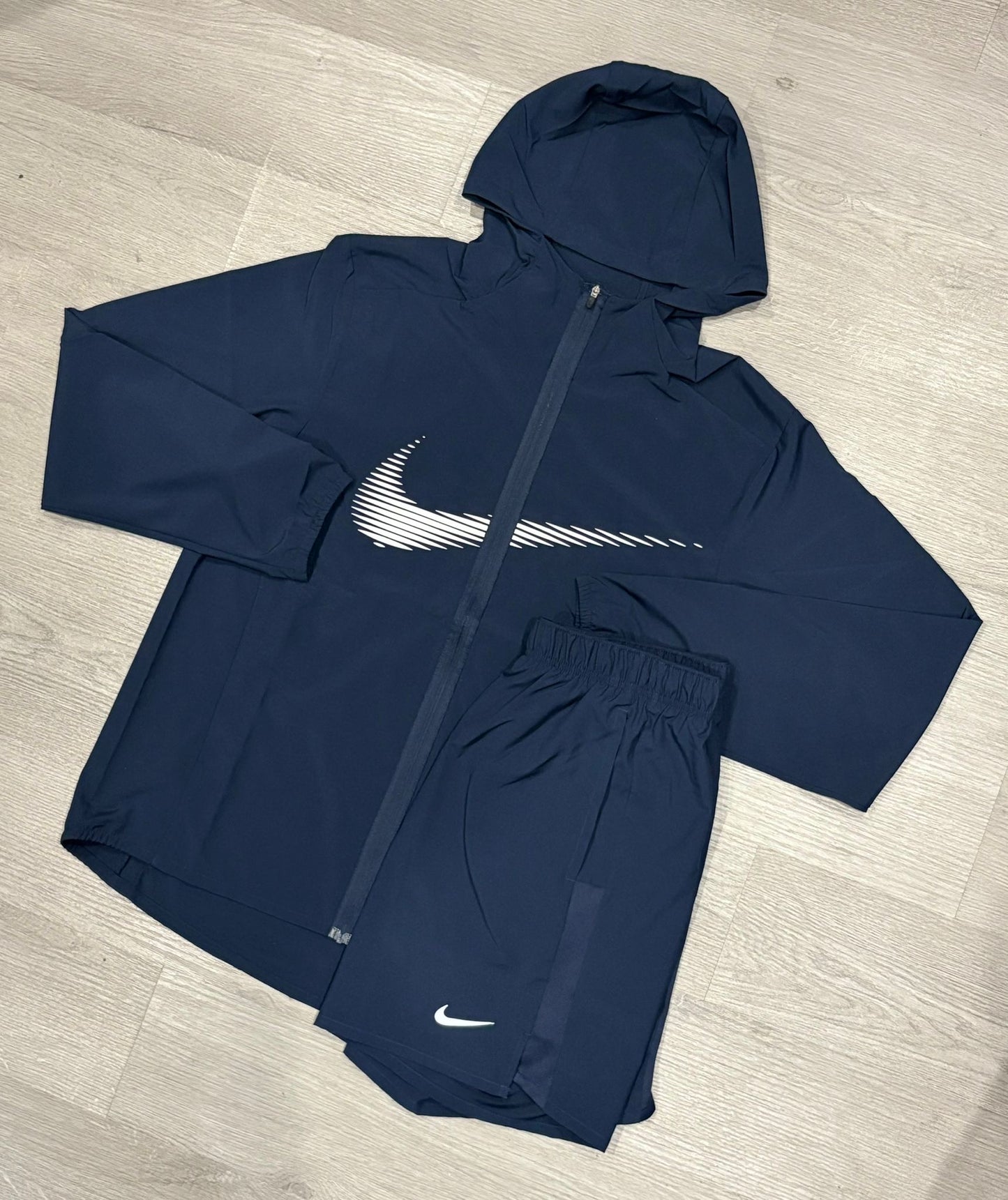 Nike Form GFX Short Set